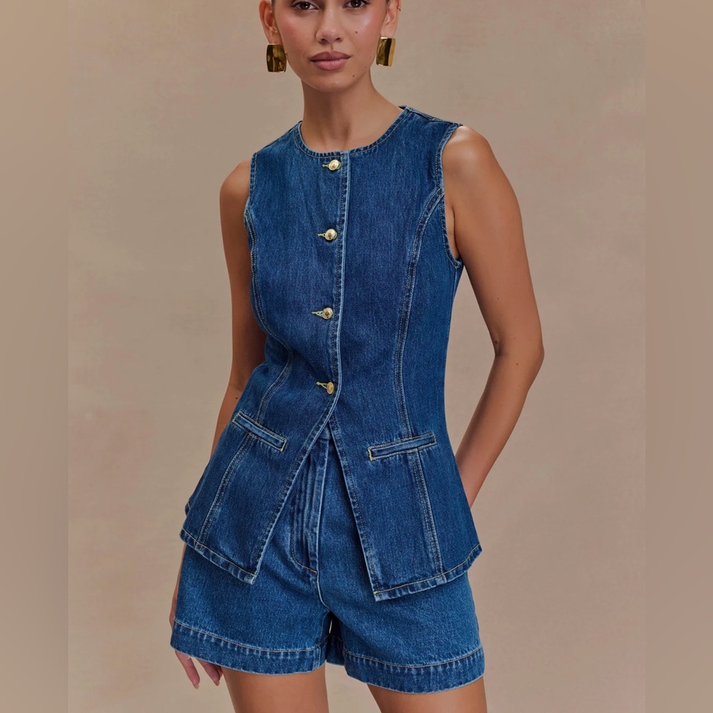 Meshki Abel
Denim Button Up Top and shorts - Dark Blue